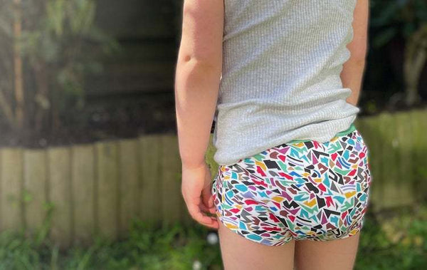 Snazzi Pants: Night Training Pants - Large (Girl Mosaic)
