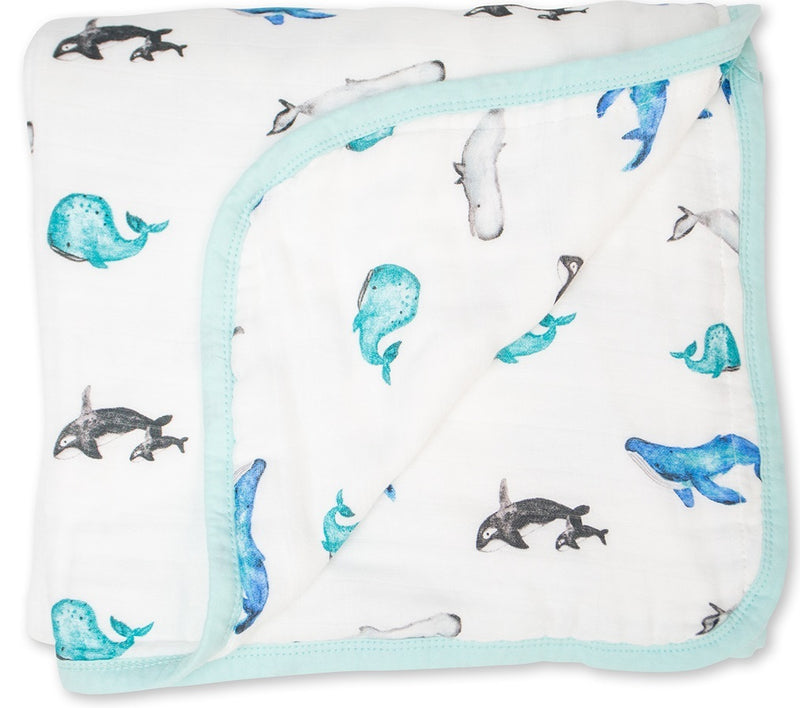 Lulujo: Muslin Bamboo Crib Quilt - Whales