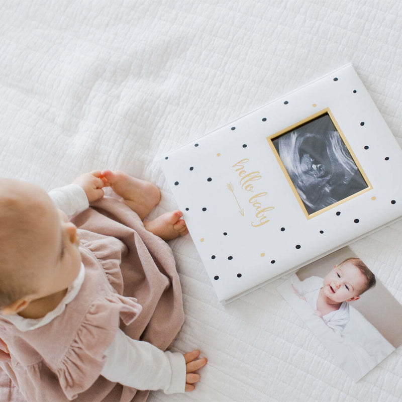 Pearhead: Baby Book - Hello Baby