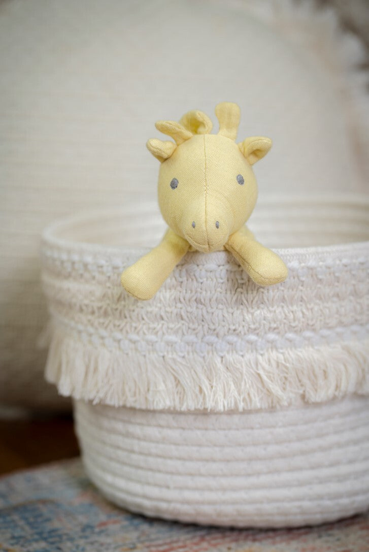 Tikiri: Muslin Comforter with Rubber Leaf Teether - Giraffe