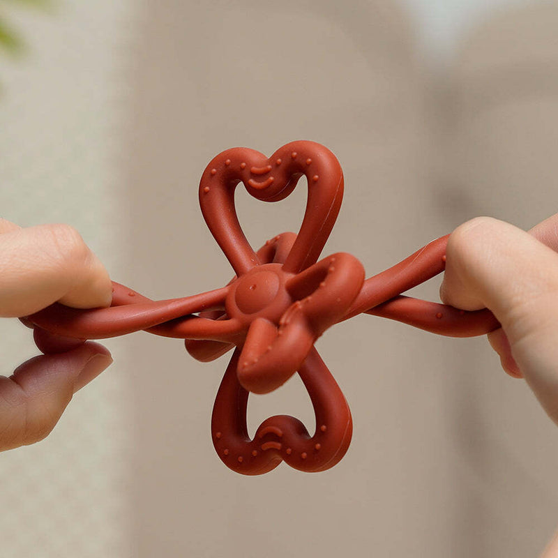 Haakaa: Silicone Clover Teether - Copper