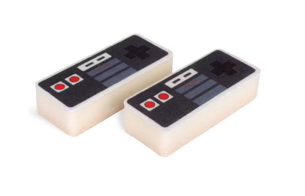 Thumbs Up: Retro Game Controller Sponge - Thumbs Up!