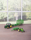 John Deere: 1:64 Tractor with Square Bailer