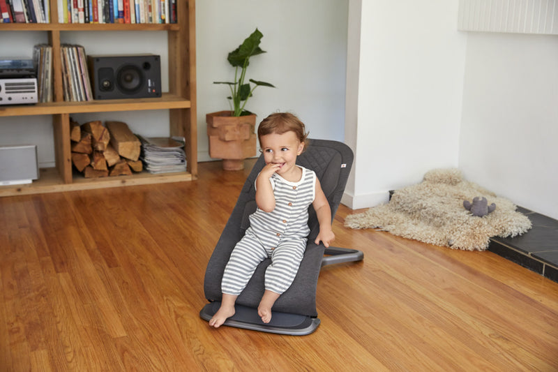 Ergobaby: Evolve 3 in 1 Bouncer - Charcoal Grey