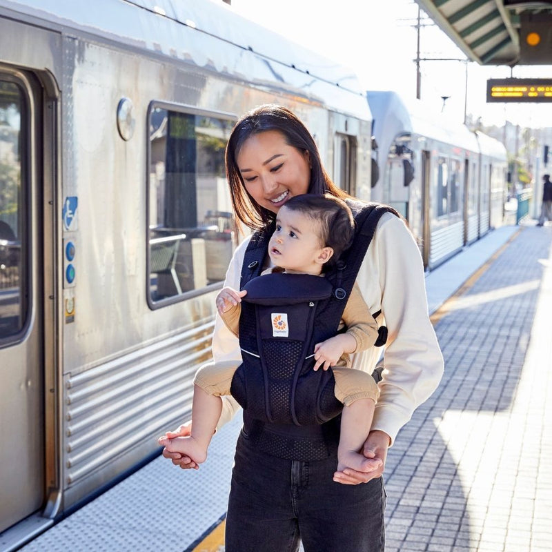 Ergobaby: Omni Breeze Baby Carrier - Midnight Blue