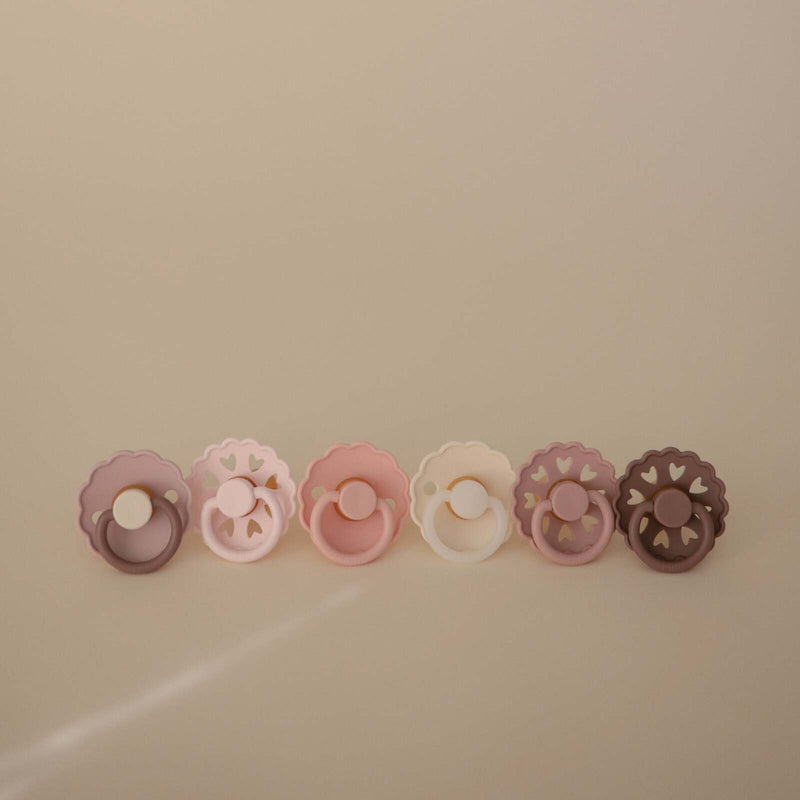 Frigg: Silicone Pacifiers 6 Pack - Blooming Love (6-18 months)