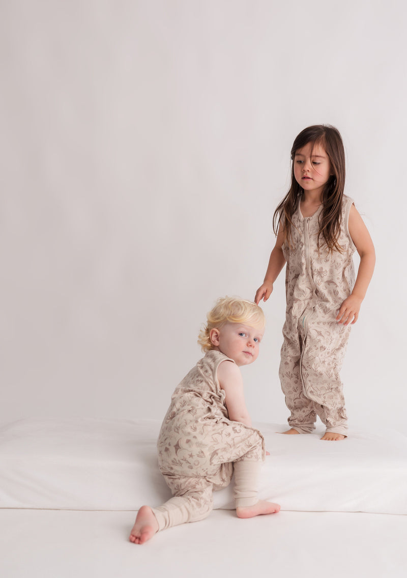 Woolbabe: Summer Sleeping Suit - Dune Seascape (4 Years)