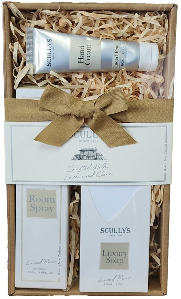 Scullys: Laced Pear Luxury Trio Gift Set